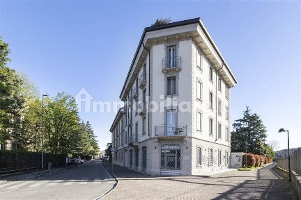 Monza, Via Lecco - Via Bergamo, via Durini, 19