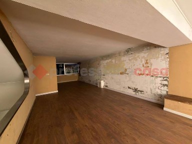 Locale commerciale in Affitto