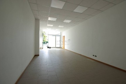 Locale commerciale in Affitto