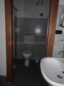 Locale commerciale in Affitto