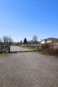 Capannone in Vendita