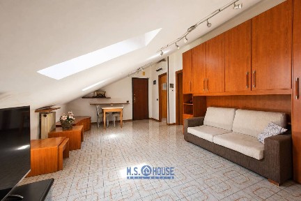 Bilocale buono stato, quinto piano, Sant'Alessandro - Casignolo, Monza