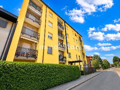 Concorezzo, Via Edmondo De Amicis, 49