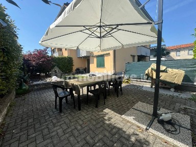 Trilocale via Giovanni Pascoli 14, Centro, Lentate sul Seveso