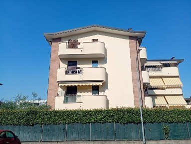 Trilocale via Vasari 11, Stazione, Lissone