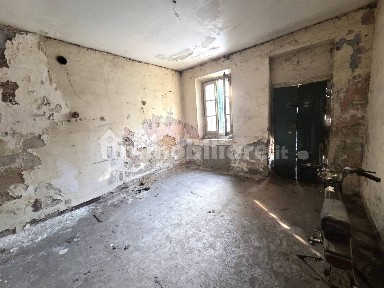 Caponago, Via Roma, 28