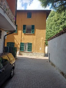 Burago di Molgora, Via Santa Maria Molgora, 2