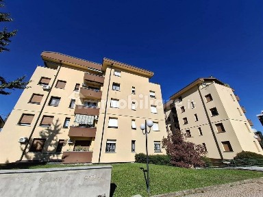 Quadrilocale via Martesana 5, Meda