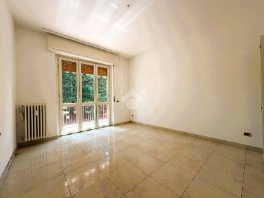 Trilocale via San Giuseppe 8, Ronco Briantino