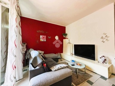 Trilocale via V. Mandelli 26, Ronco Briantino