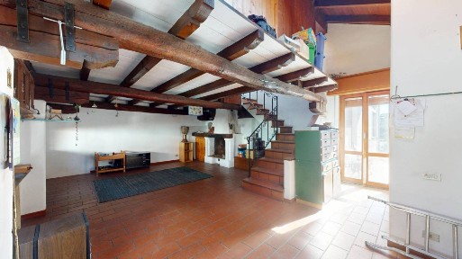 Bilocale via Solferino 8, Centro, Carate Brianza