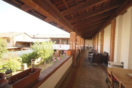 Villa plurifamiliare via Camillo Benso di Cavour 4, Centro, Buttigliera d'Asti