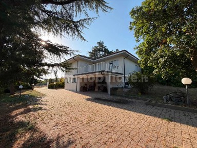 Villa bifamiliare frazione Revignano, Vaglierano, Asti