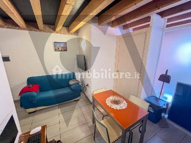 Bilocale via Fratelli Cairoli, Centro, Adria