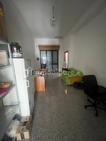 Locale commerciale in Vendita