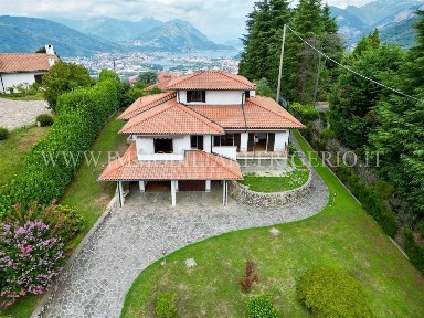 Villa unifamiliare via San Paolo 7, Centro, Monte Marenzo