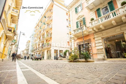 Trilocale buono stato, piano terra, Piazza Salotto - Corso Umberto, Pescara