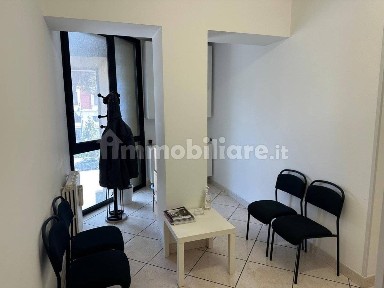Trilocale piazza Duca d'Aosta, Via Venezia - Lungofiume Paolucci, Pescara