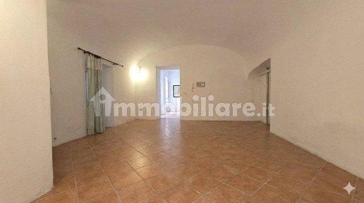 Locale commerciale in Affitto