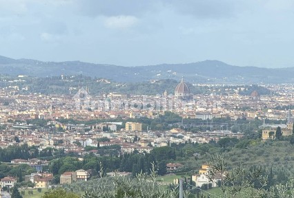 Villa plurifamiliare via della Pastorella, Settignano, Firenze