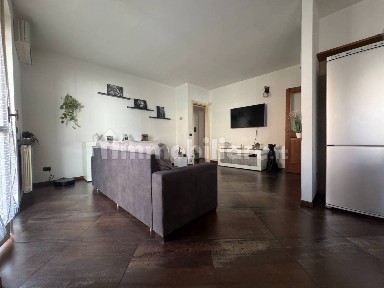 Trilocale via Alessandro Manzoni 55, Centro, Dalmine