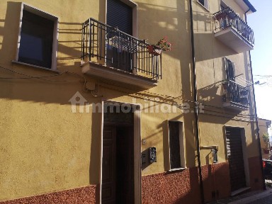 Fontanarosa, Piazza Cristo Re, 13