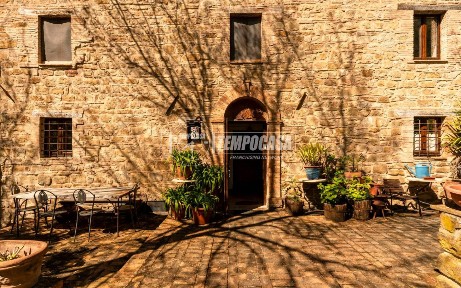 Casale Strada Statale 256 Muccese, Centro, Camerino