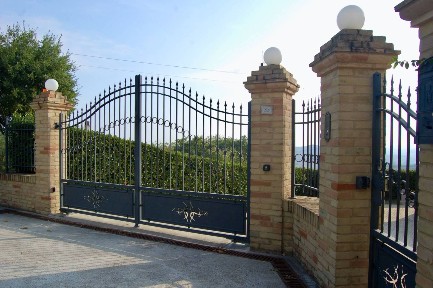 Casale Contrada Vignali Bagnere 33, Loro Piceno