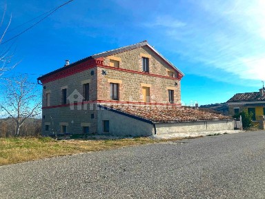 San Ginesio, Contrada Cerreto, 15