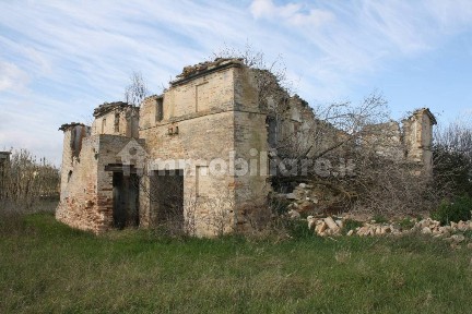 Casa colonica Località Botontano, Treia