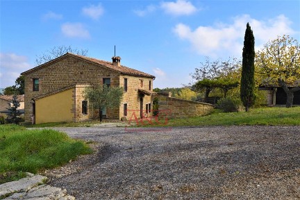 Gualdo, C.DA VALLE