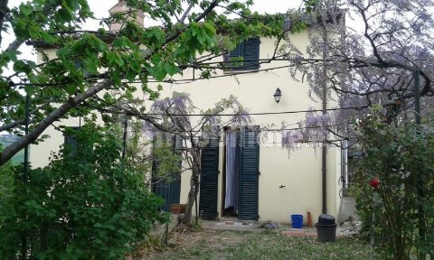 Casa colonica via Roma 2, Centro, Cingoli