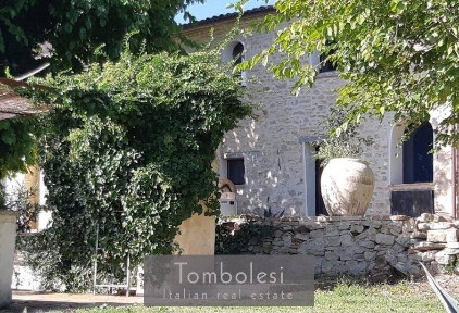 Casale via Giacinto Silvestri 20, Cingoli