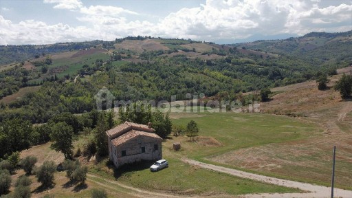 Casa colonica Contrada Salti, Sant'Angelo in Pontano