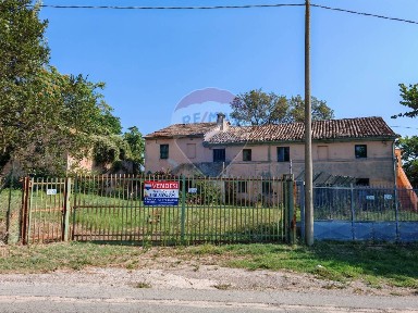 Rustico contrada chiarino 29, Recanati