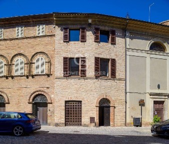 Rustico corso Persiani, Centro, Recanati