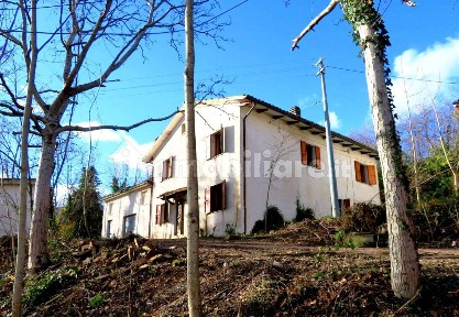 Casale, buono stato, 660 m², Sarnano