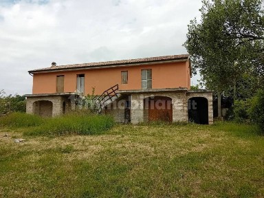Casale Strada Provinciale Molino Zazzini Montecosaro, Montecosaro