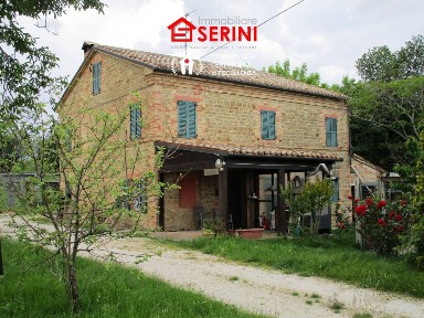 Casale Strada Provinciale Loro Piceno-Sant'Angelo, San Ginesio