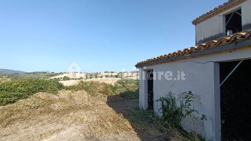 Casale, da ristrutturare, 300 m², Cingoli