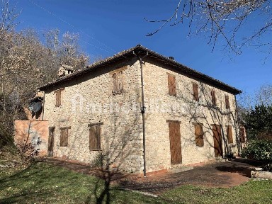 Camerino, località cascernia, 3