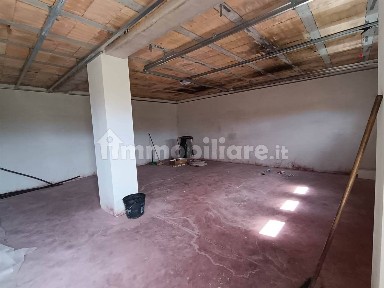 Casa colonica, da ristrutturare, 170 m², Treia