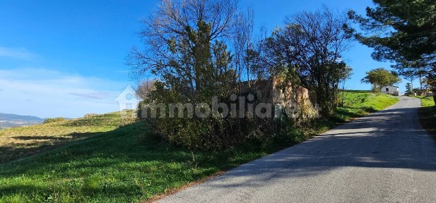 Casale Località Colleluce, San Severino Marche