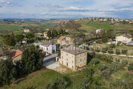 Rustico via XXV Aprile, Mogliano