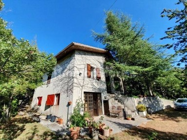 Casale, buono stato, 1158 m², Castelraimondo