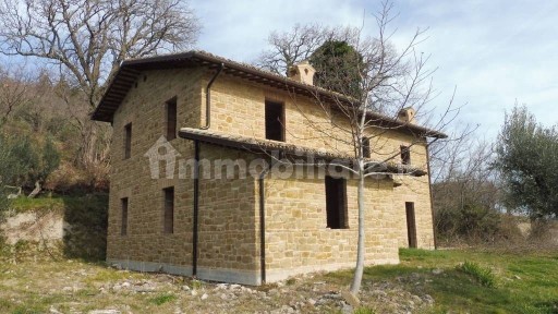 Rustico, nuovo, 200 m², Serripola, San Severino Marche