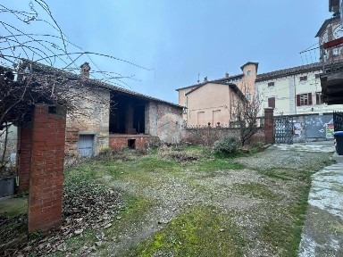Terratetto plurifamiliare piazza Umberto I 12, Centro, Pietra Marazzi