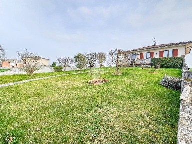Alessandria, Mandrogne, Strada Tortona, 9