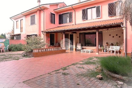 Terratetto plurifamiliare via Dietro Castello 6, Centro, Valmacca