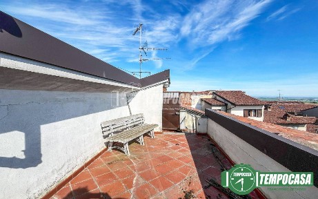 Lu e Cuccaro Monferrato, Piazza San Valerio